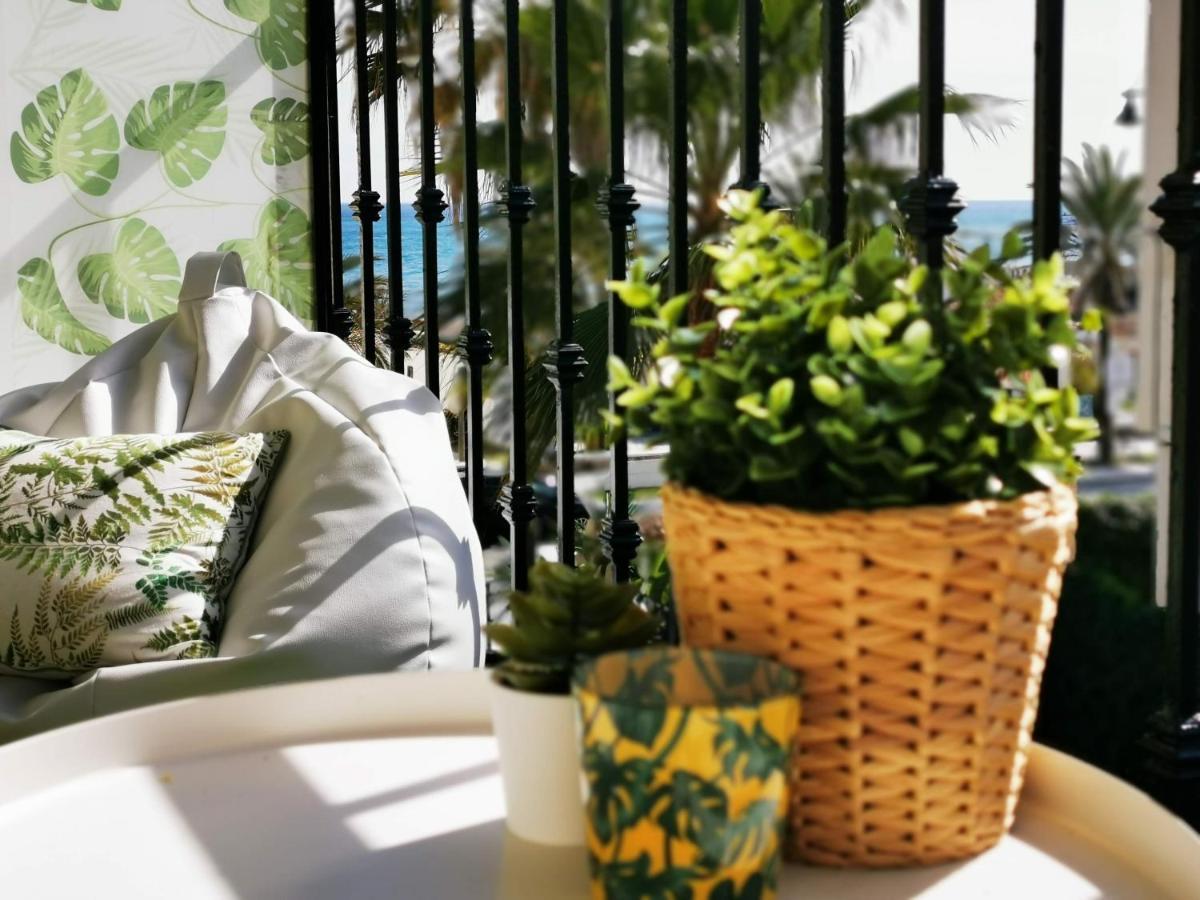 Lido Beachfront トレモリノス エクステリア 写真